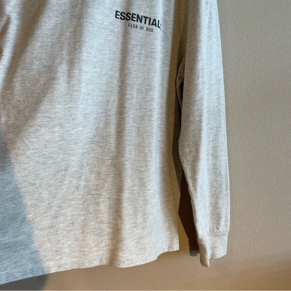 Essentials fear of god long sleeve tshirt size small in light grey - Picture 2 of 8